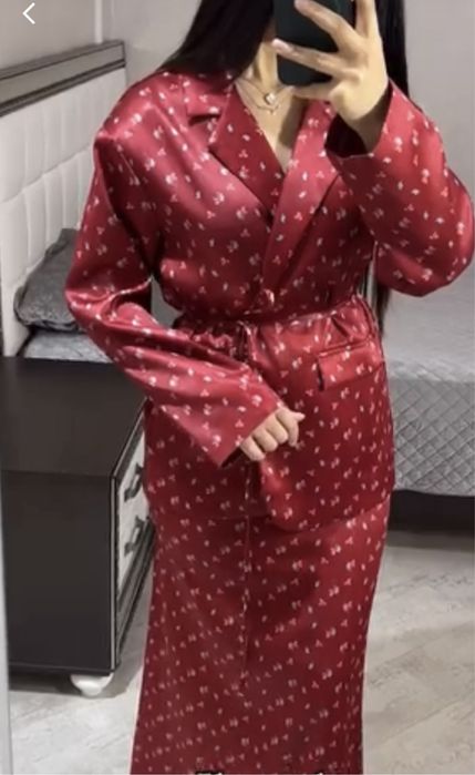 Вечерний костюм с юбкой