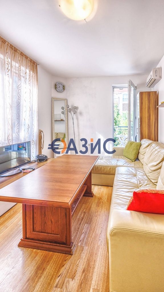 Продава се Тристаен апартамент в к.к. Слънчев бряг - 72 кв.м за 1105 €/кв.м - Снимка #8