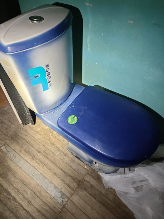 Продам унитаз,фирма Rosa