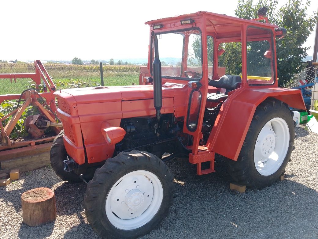 Tractor romanesc Dt 550