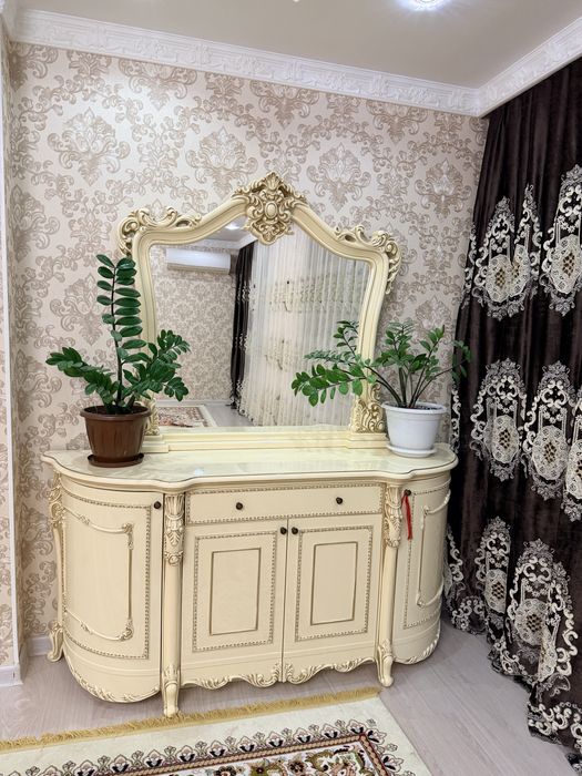 Продается сервант