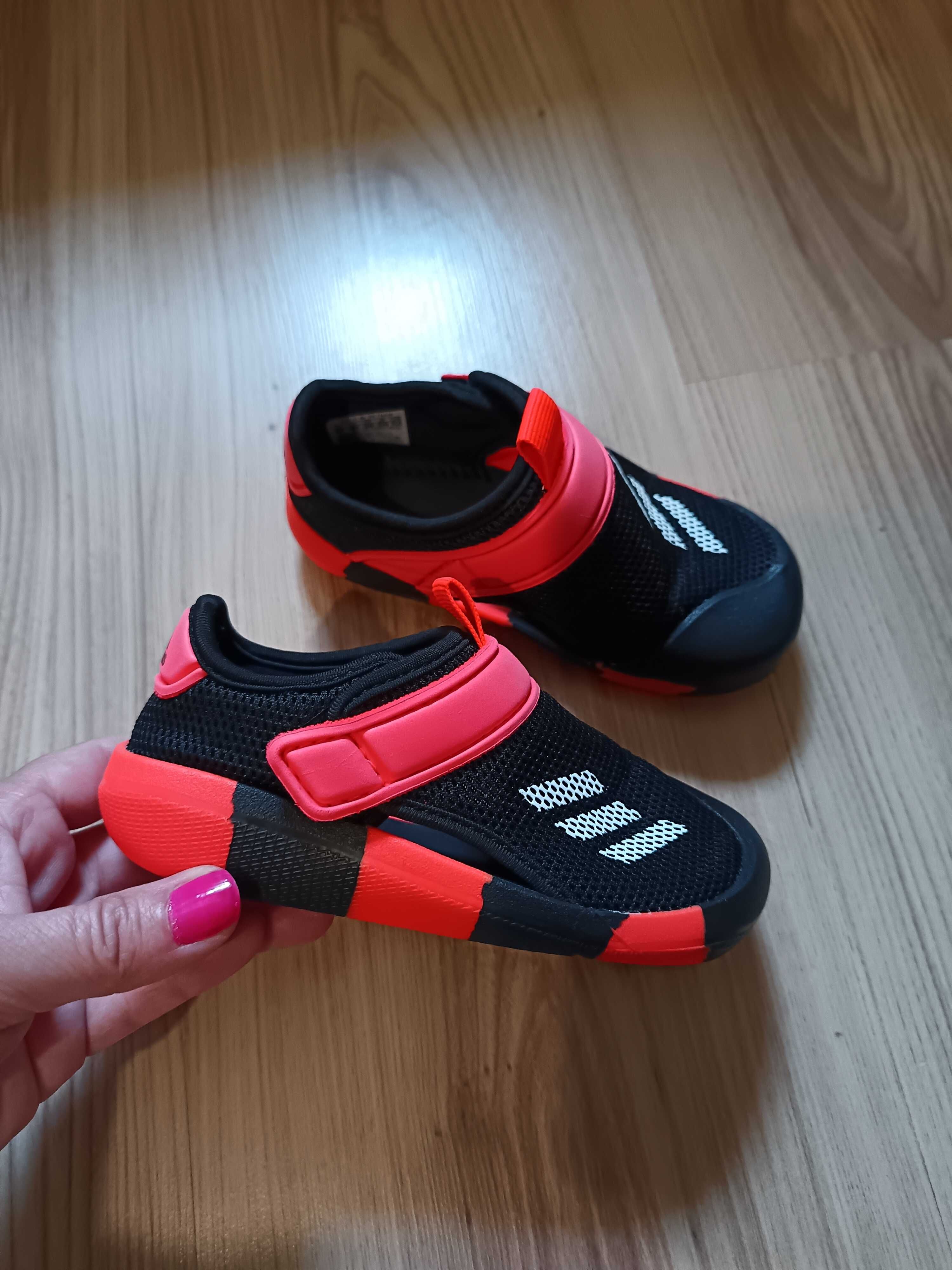 Adidas детски сандали, 26 номер