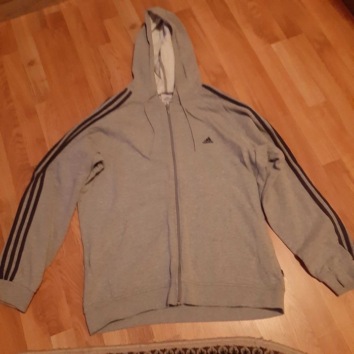 Бяло горнище adidas