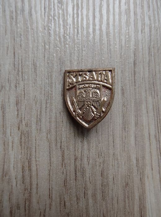 Insigna Steaua Bucuresti anii 90