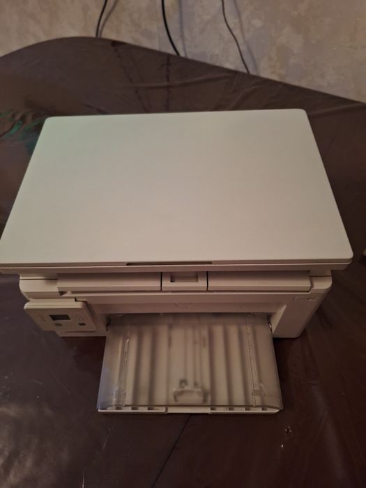 HP Laserjet Pro MFP M130a принтер в хорошем состоянии