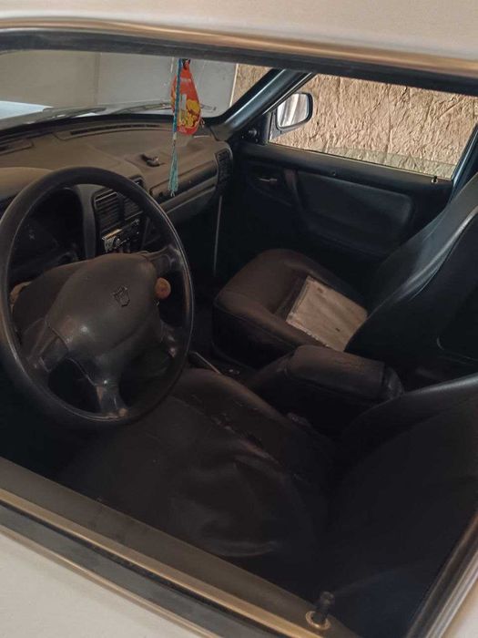 Vaz 3102 sotiladi