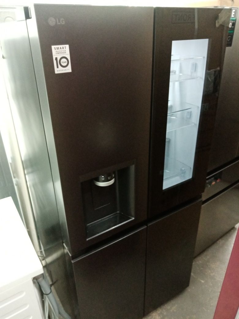 Syde by syde LG touch door metal cooling
