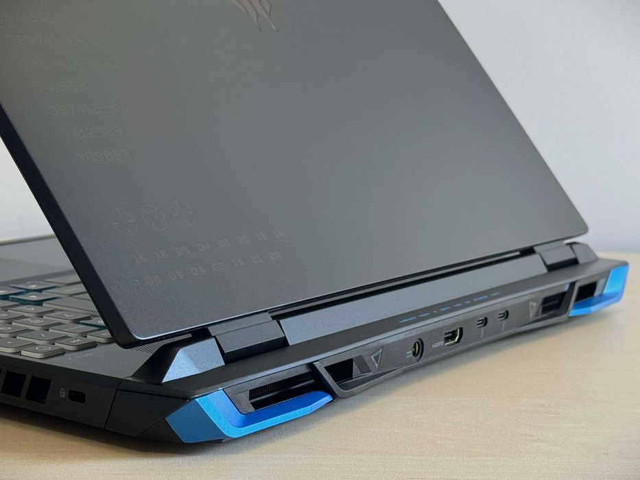 Бартер!МОЩЕН! Predator Helios Neo 16/RTX 4070/i7-13700 16 Ядрен/1TBSSD