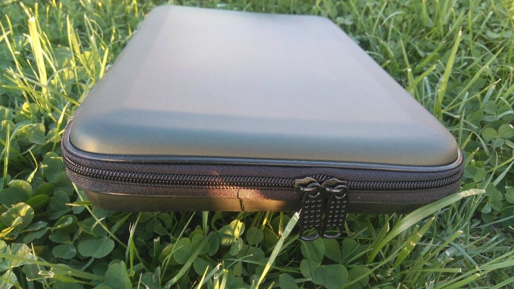 Комплект 4 бр светещи обтегачи в твърд калъф