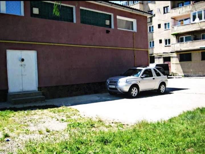 Spațiu comercial - service auto/vulcanizare