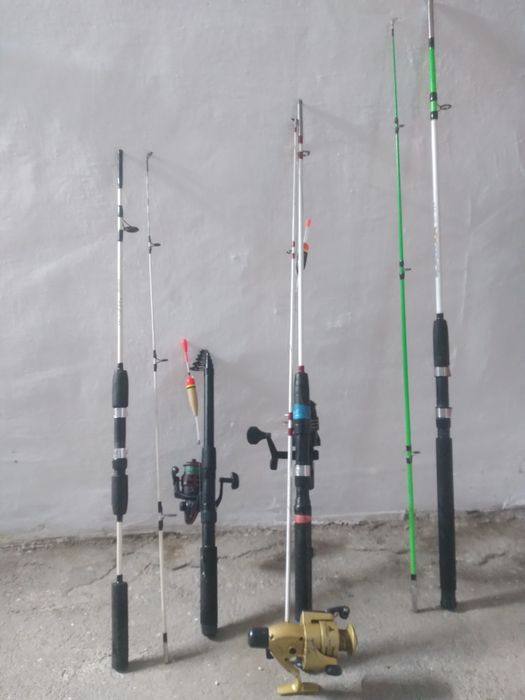 Продам удочки готовые и ящик