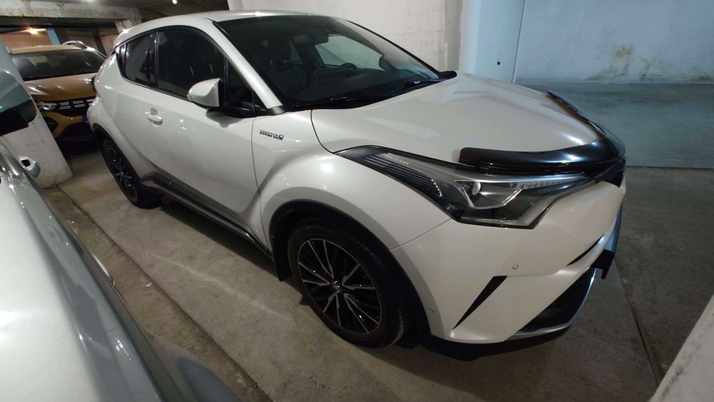 Toyota CHR hybrid Classy- гаражен автомобил!!