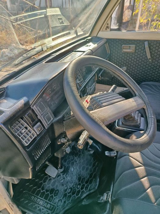 Срочно сотилади дамаз