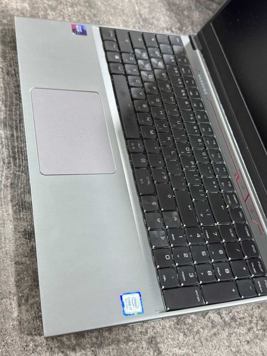 Intel Core i7 8750H GTX 1060 6GB