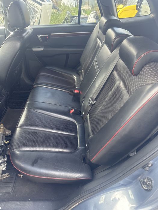 Dezmembrez Dezmembrari Hyundai Santa Fe 2 motor 2.2 crdi 2008