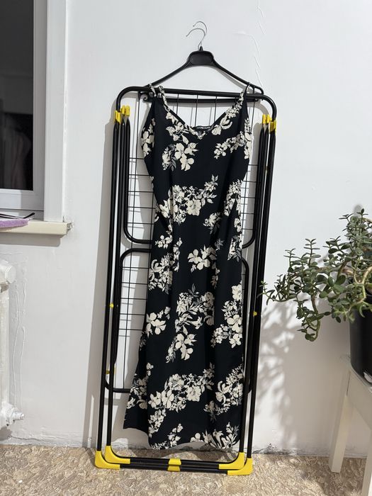 Шикарный сарафан Италия производ. Ткань как шелк на коже размер оверс