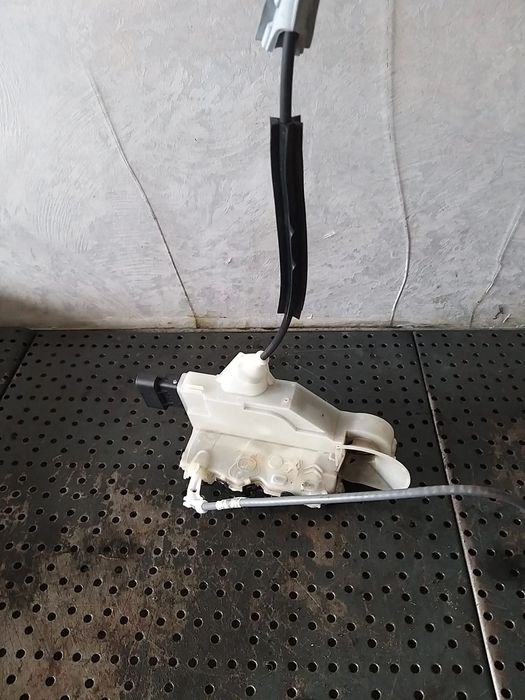 Broasca usa stanga fata citroen c5 aircross psa279625 16944044