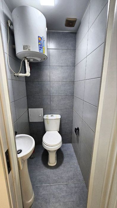 2 xonali kvartira sotiladi