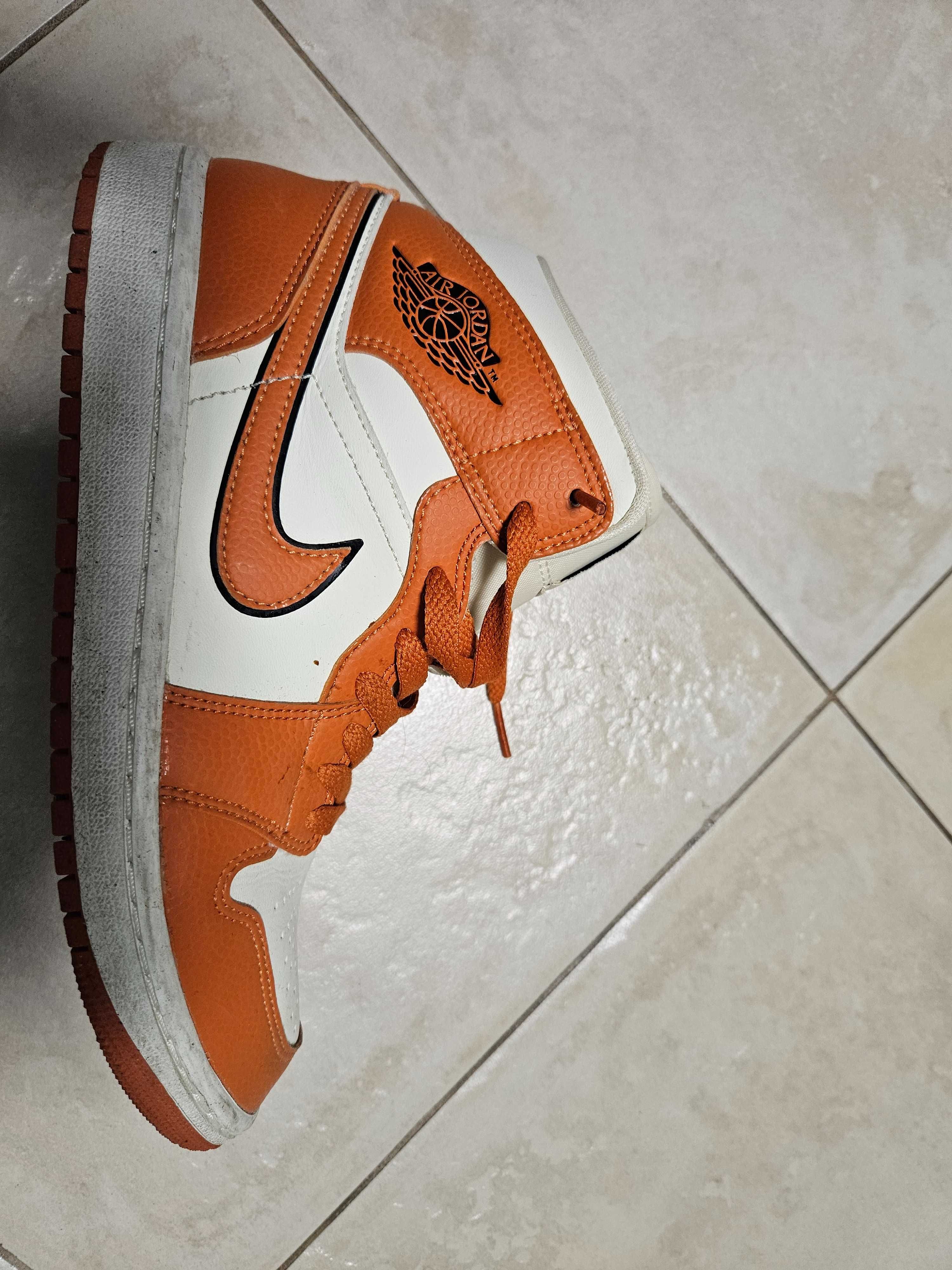 Кецове Air Jordan 1