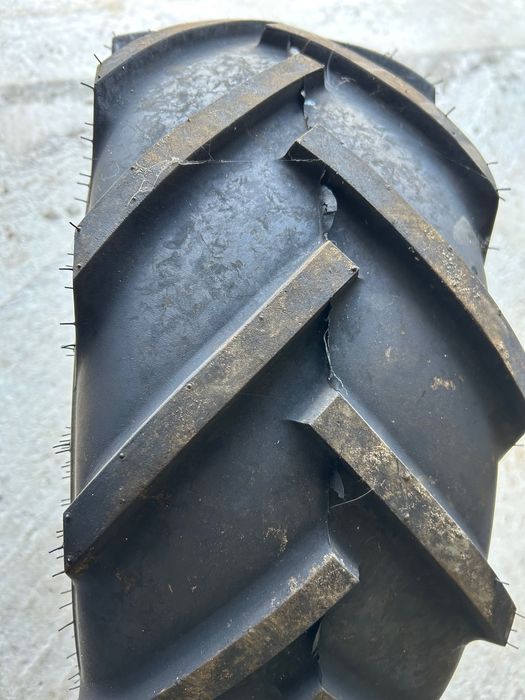 Roata 280/70R18 și 23x8.50-12 roti