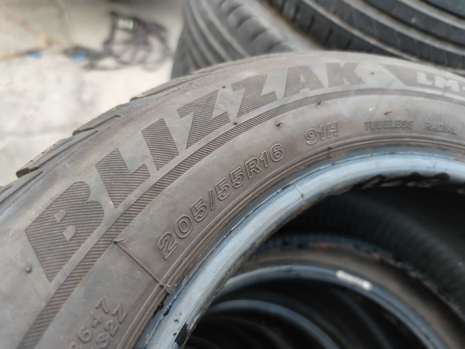 2бр Зимни гуми 205 55 16 - Bridgestone