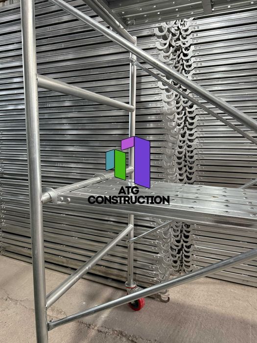 Оцинкованные строительные леса с настилом, труба 40×2.5мм, прочные