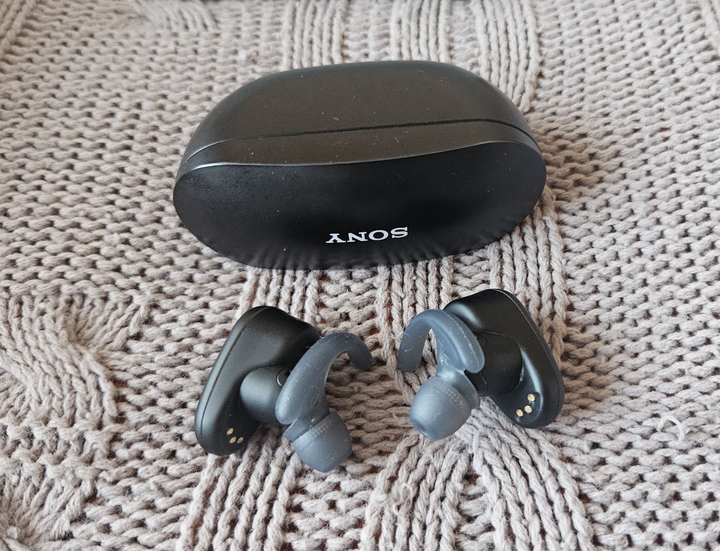Безжични слушалки Sony WF-SP800N