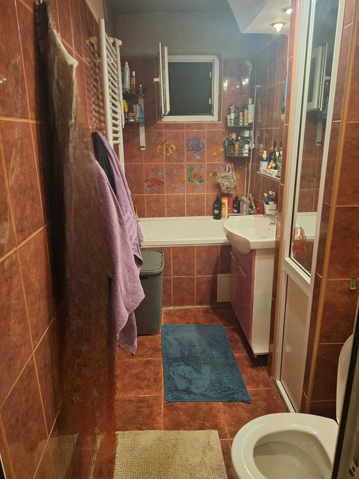 Vand apartament 3 camere