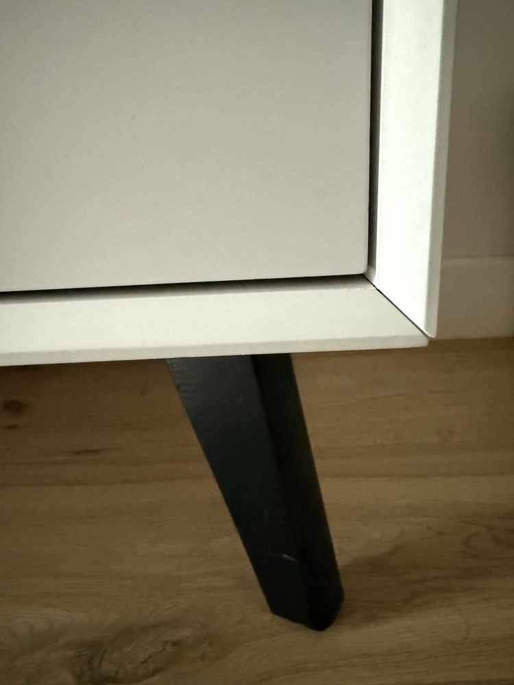 Comoda alba 140 cm latime