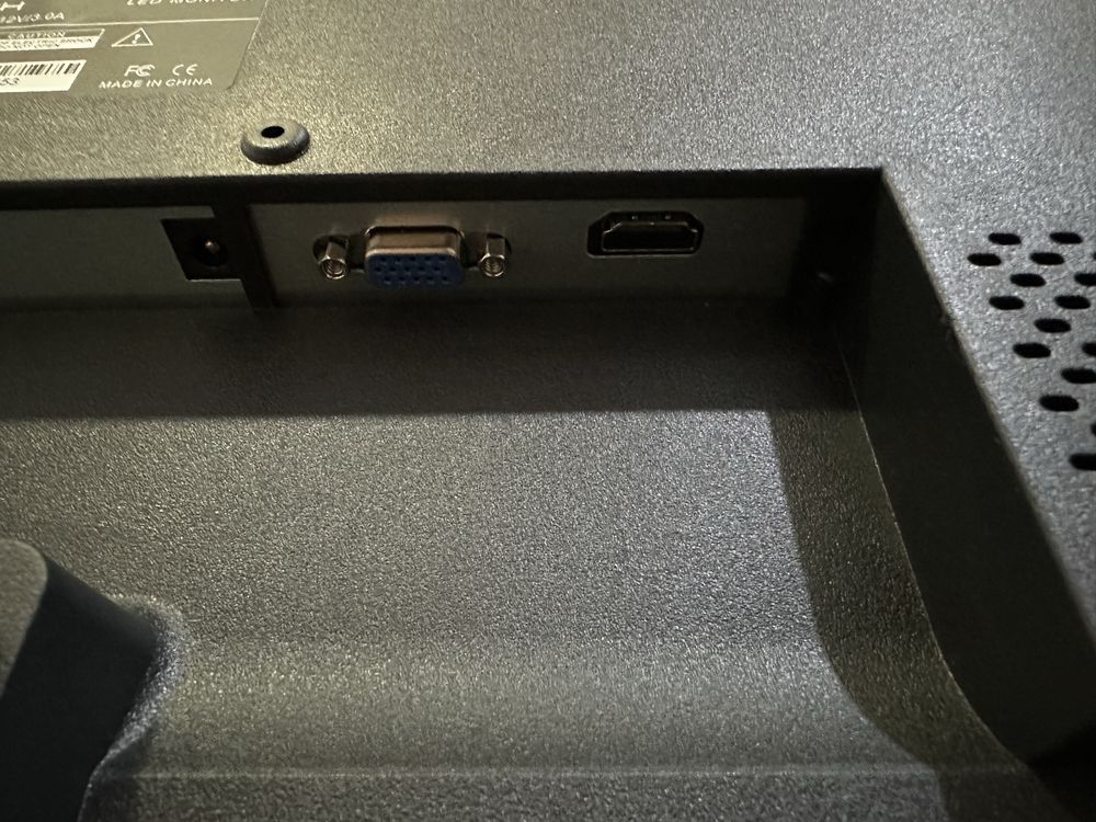 Xtech 22" Manitor Yangi Optom narxda
