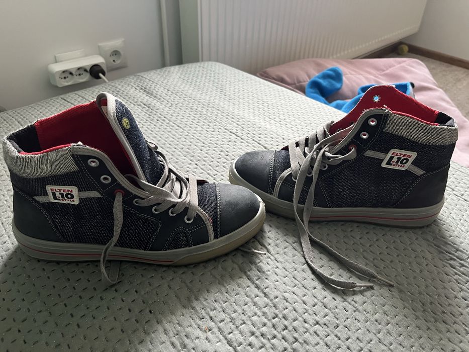 Bocanci bombeu Elten10