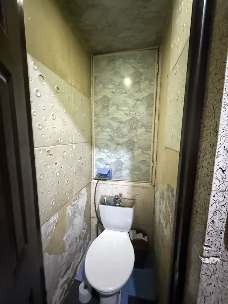 Срочно продаётся квартира Мирабадский р-н Куйлюк 1 3/2/4 не торец