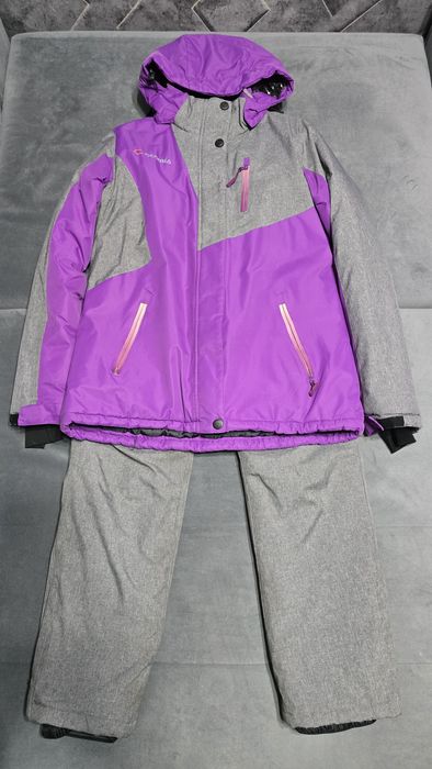 Женский горнолыжный костюм