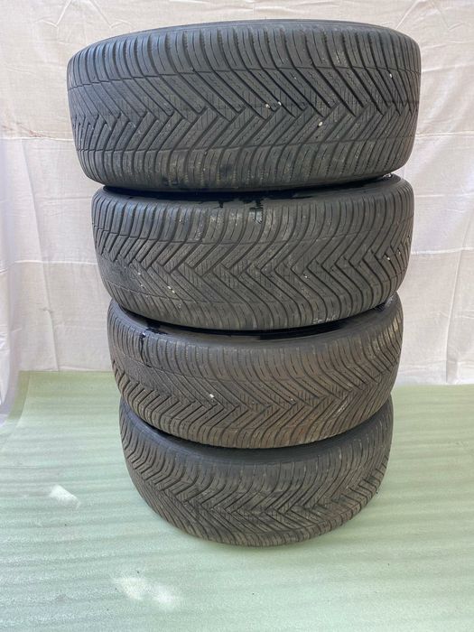 Cauciucuri 4-Seasons,  Hankook 235/45/R19