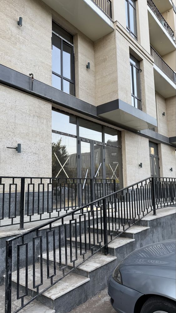 Продается коммерческое помещение у метро Буюк ипак йули