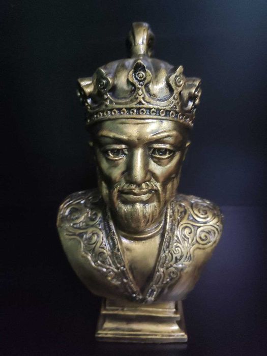 Статуэтка Амира Темура