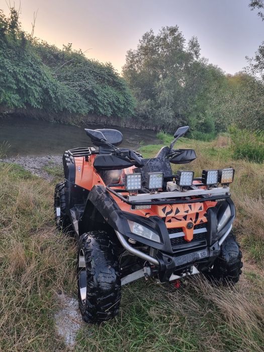 Vând atv cf moto x8 800