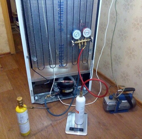 Ремонт холодильников и морозильных камер