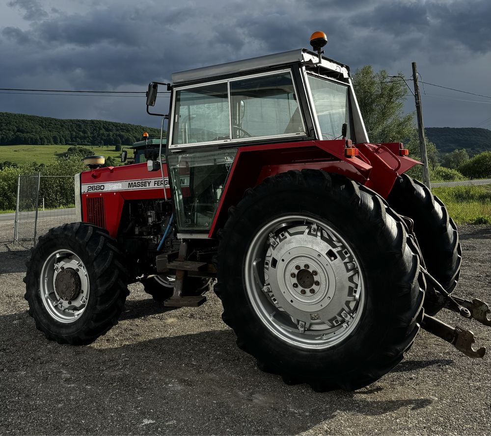 Tractor 4x4 Massey ferguson 2680 130 cp