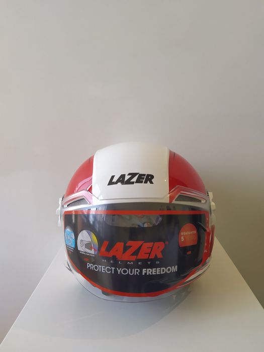 Нови каски за скутер ,,LAZER”