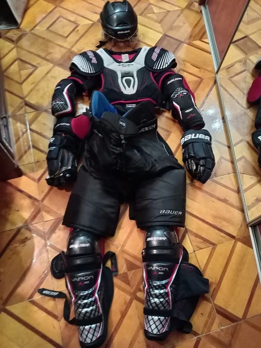 Хоккейная форма "BAUER"