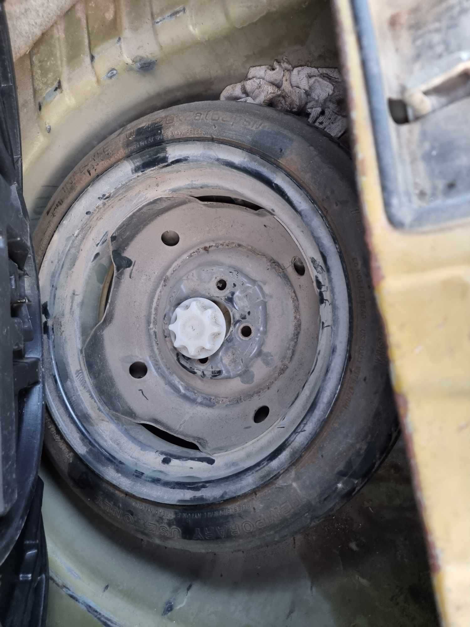 Toyota Yaris 1.0 vvt-i /1.4D4D  На части