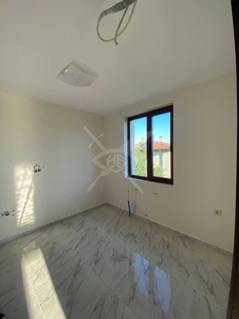 Продава се Къща в Свети Влас - 258 кв.м за 1202 €/кв.м - Снимка #2