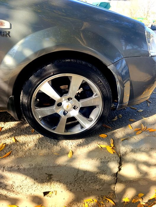 Saka Diska balon 215/45 R17 lik Radial orginal balon
