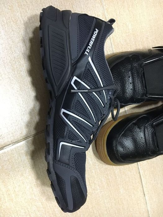 Турецкие кроссовки 40 размер