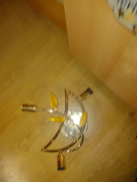 Candelabru cu 3 becuri