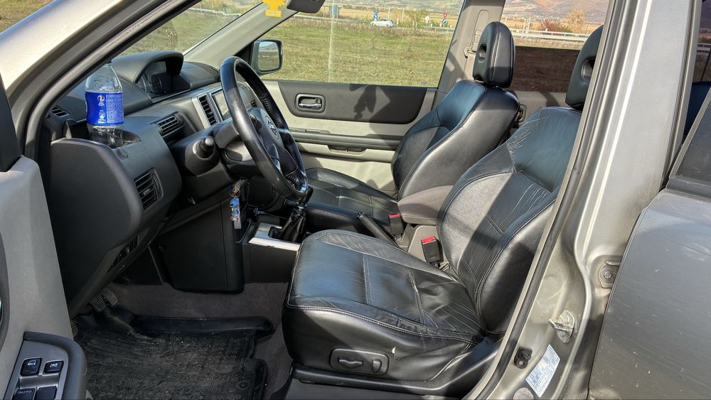 Vand Nissan X trail 2004
