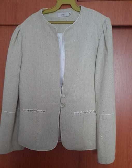 Sacou elegant firma Mila, din stofa de lana moale, marimea 42