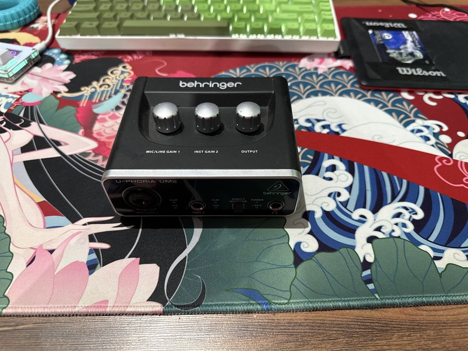 Продам Behringer UM-2