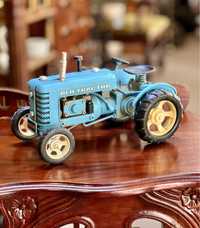 Model Tractor din metal *** vintage / antic / vechi / retro ***
